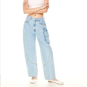 AGOLDE: Cass Baggy Cargo Light Denim in "Tomorrow" color